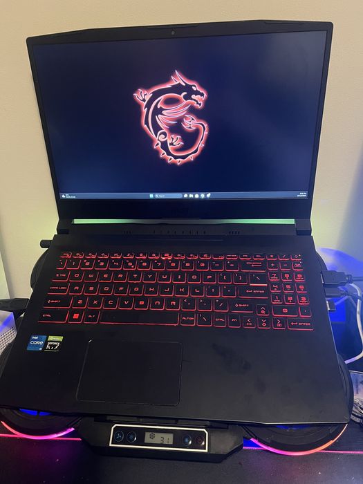 SCHIMB Laptop Gaming MSI Katana GF66 !!