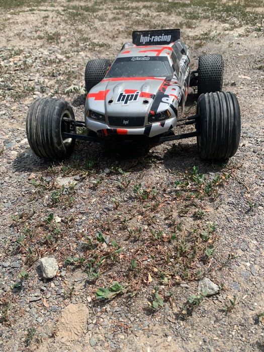 машина на пульту управления