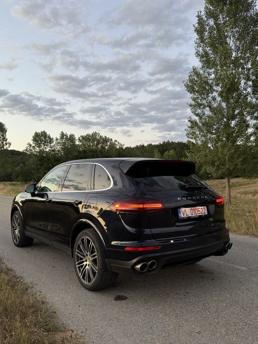 PORSCHE Cayenne 2015 — imagine 5