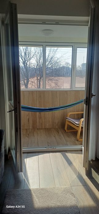 închiriez  apartament  2 camere