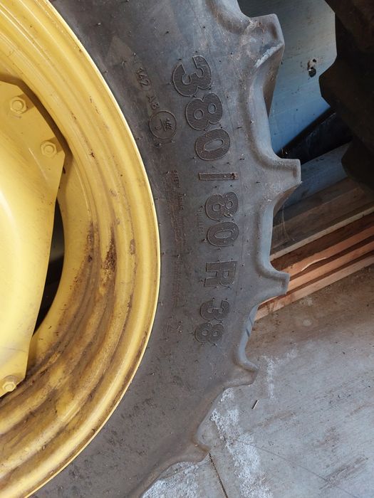 Vând  roti inguste pt  john deere seria 6