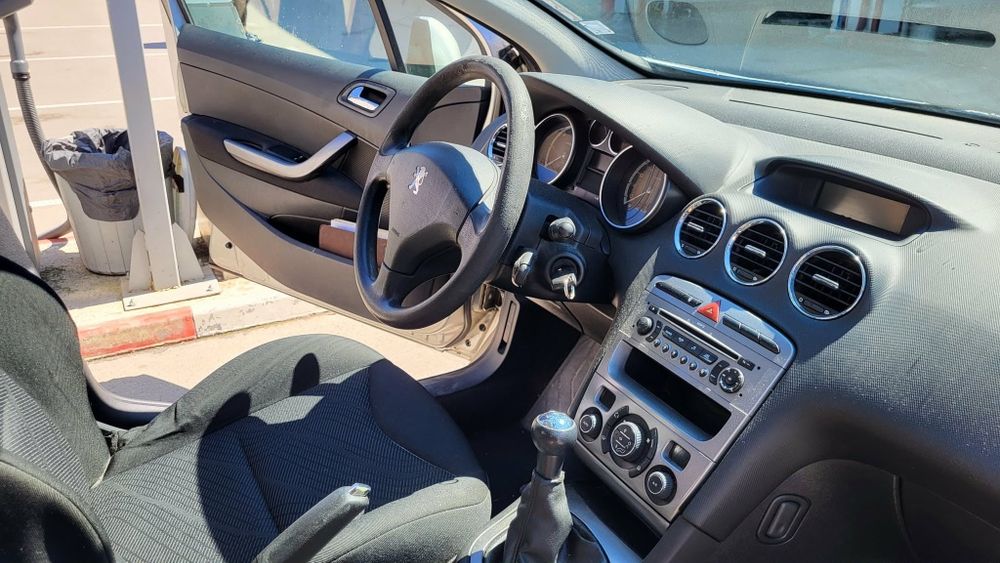 Peugeot 308 1.6HDI 90к.с.  2008