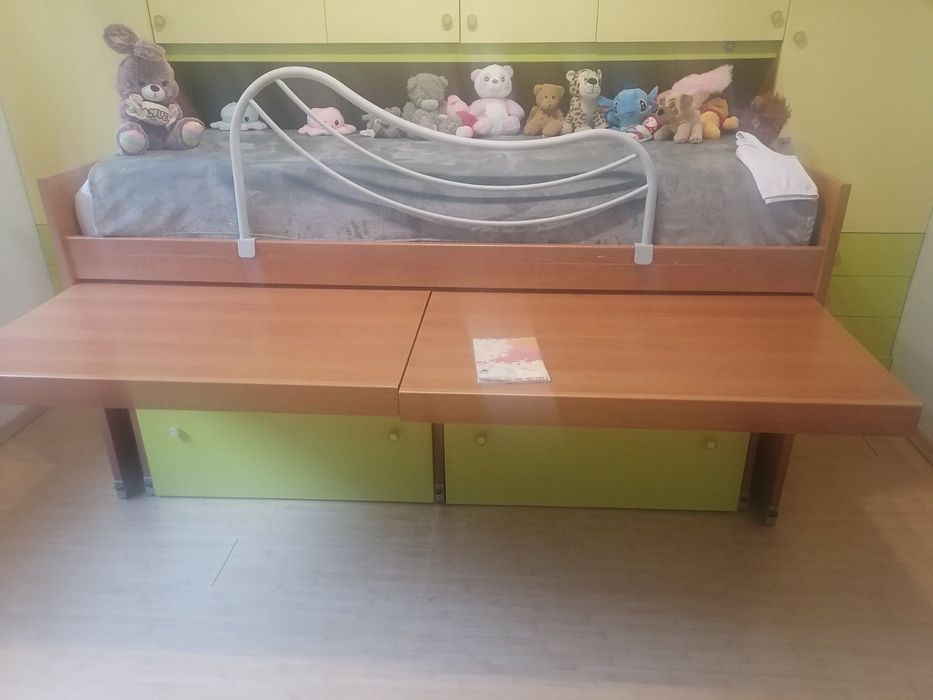 Детско двуетажно легло