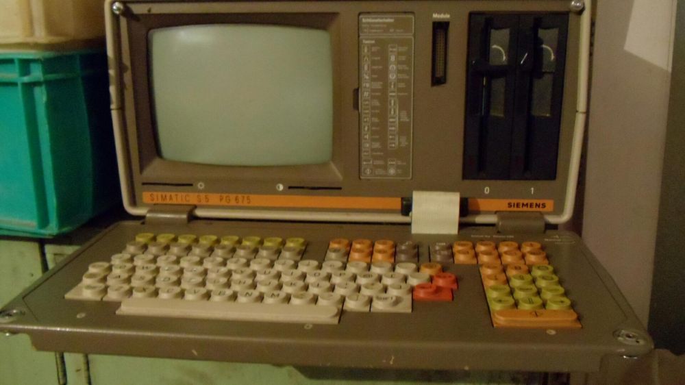 Компютър siemens simatic s5 pg675