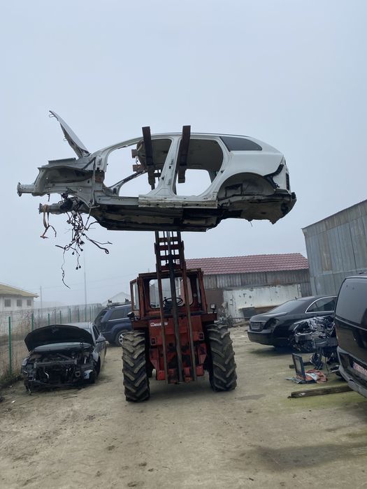 Vand manitou 5 tone moto stivuitor