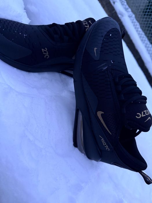 Обувки Nike Air 270