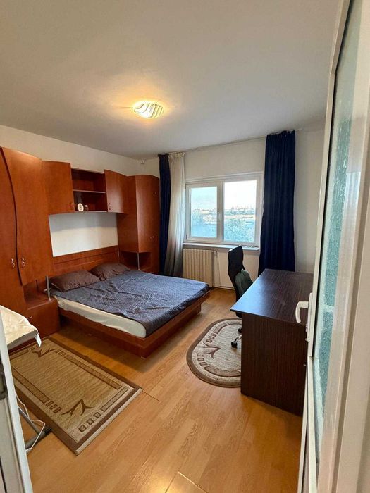 Inchiriez apt cu 3 camere