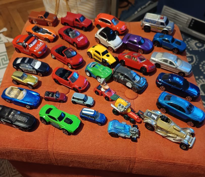 Разпродажба на колекция от колички различни видове