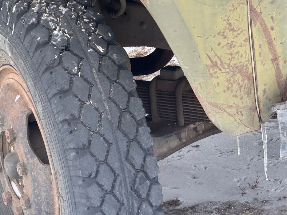 Зил коротыш  самосвал