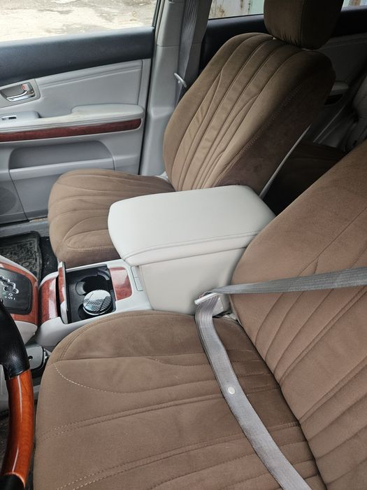 Подлокотник на Лексус RX 330