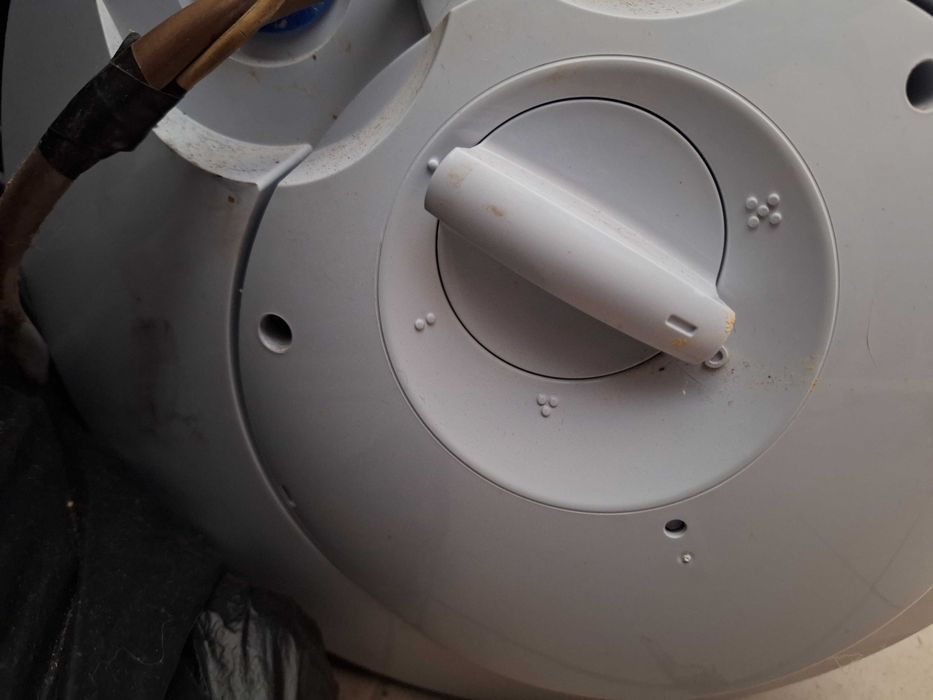 Tesy Бойлер със серпентина 77 литра