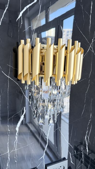 Продам бра в отличном состряние