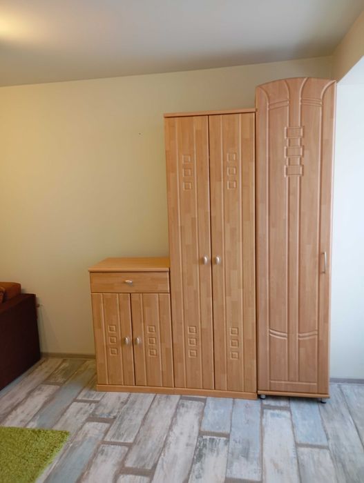 PROPRIETAR vând garsonieră-Reghin str.Salcamilor