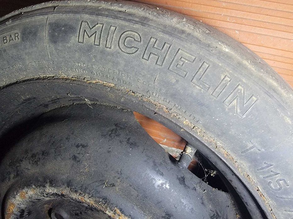 Audi 80 Michelin патерица 15 цола резервна гума