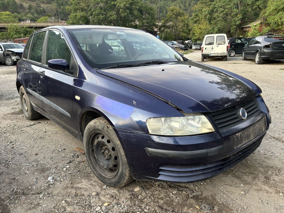 Фиат стило 1.6 бензин на части. Зимни гуми.