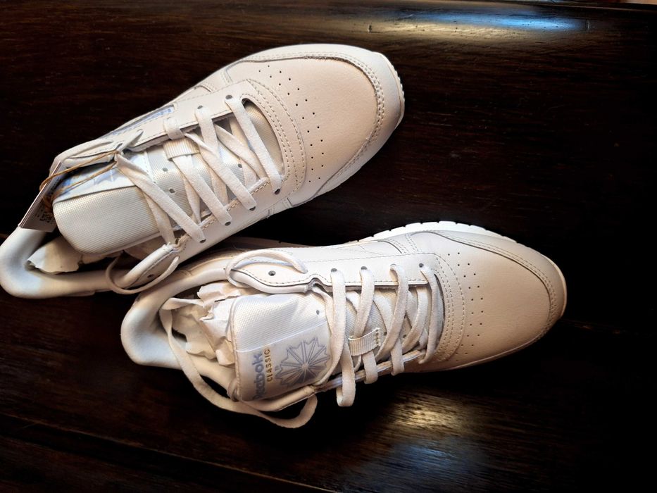 Продавам маратонки Reebok