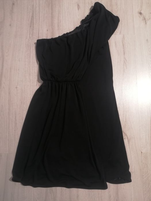 Rochie eleganta de ocazie Zara mar M purtata o singura data
Rochie de