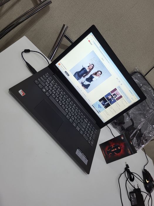 Ноутбук Lenovo ideapad 330