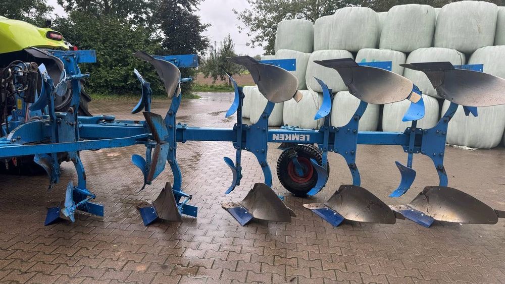 Lemken EurOpal 8. Case Puma, Claas Arion, Belarus, John Deere tortadi.