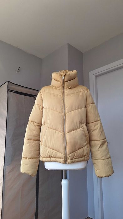 Дамско яке Stradivarius