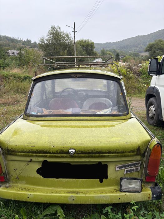 Vând trabant de colecție