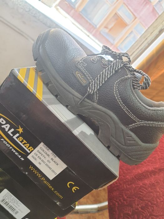 Работни обувки номер 36.37,38,42 номер