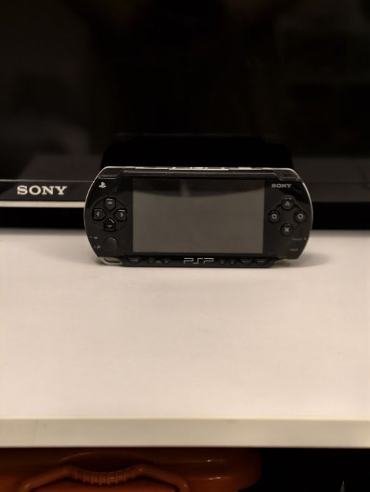 Psp 1000 на запчасти