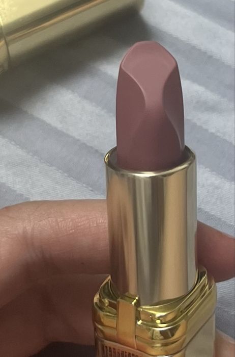 Помады L’Oreal Paris