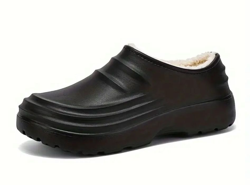 Леки мъжки обувки