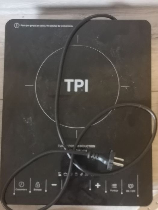 Комплкт тенджери с котлон за тях