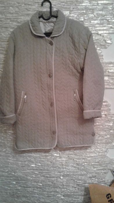 Продам курточку стёжка