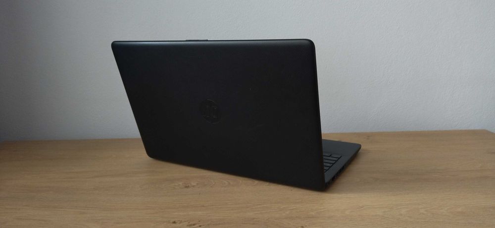 Лаптоп HP, AMD Ryzen™ 7 3700U, Radeon™ Vega 10,  RAM 8GB, HDD 1TB