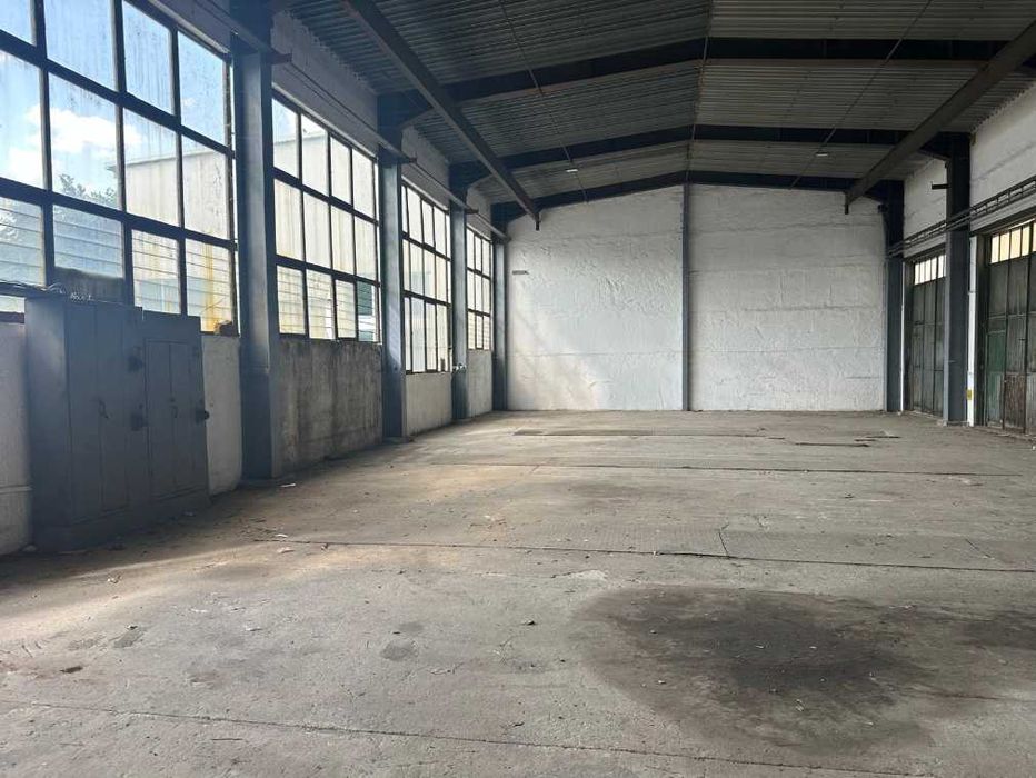 Авторемонтна работилница/Цех-681 м2, ЗПЗ
