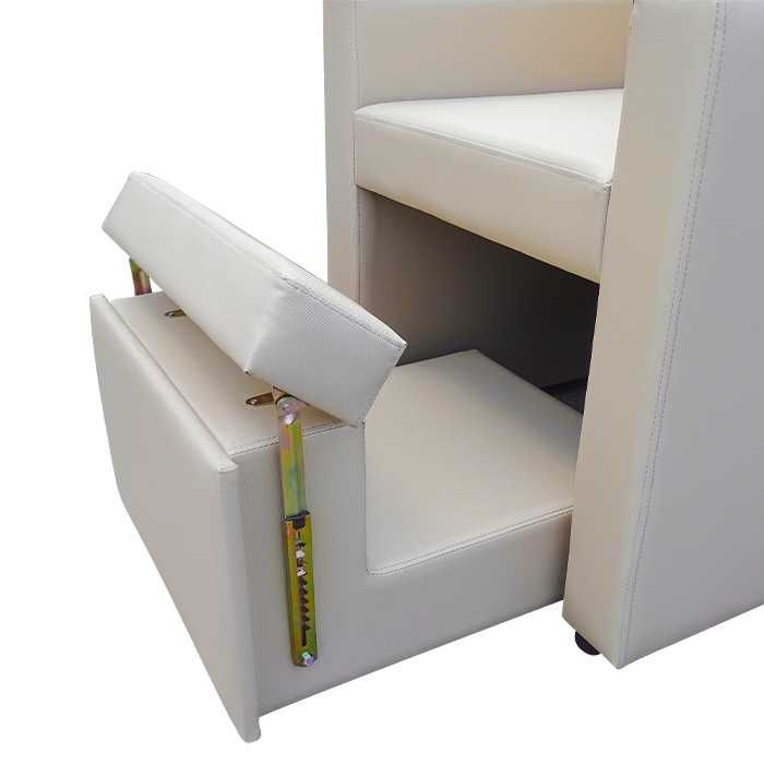 Педикюрен стол В9092 с вградено пространство за ваничка