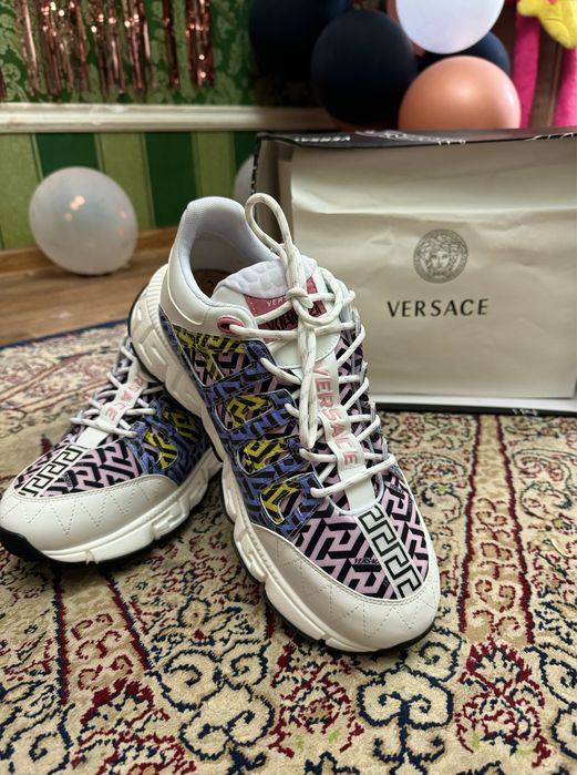 Супер кроссовки от Versace