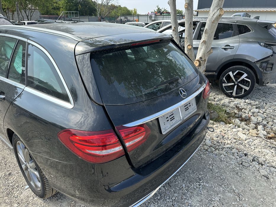 Врата багажник за Мерцедес W205 c220 комби след 2015г.!