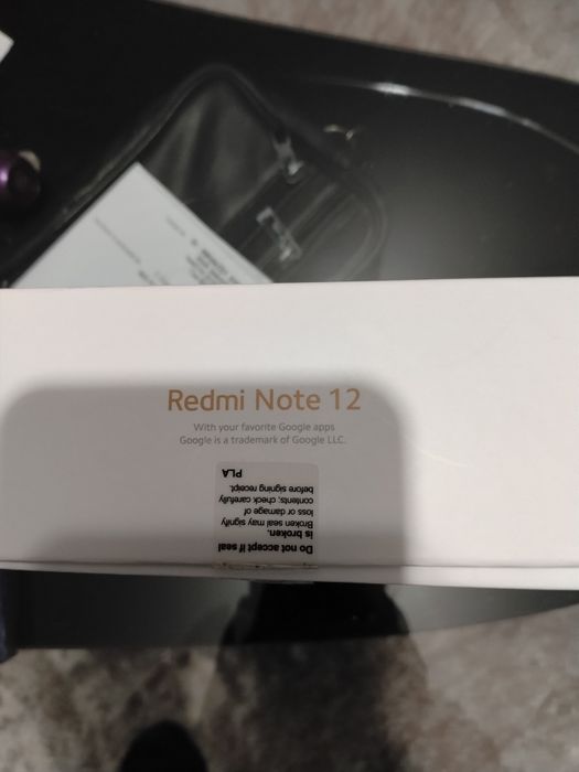 Telefonul mobil dual sim redmi note 12