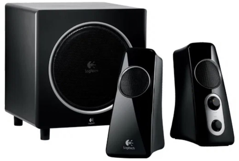 Продам акустическую систему Logitech Z523