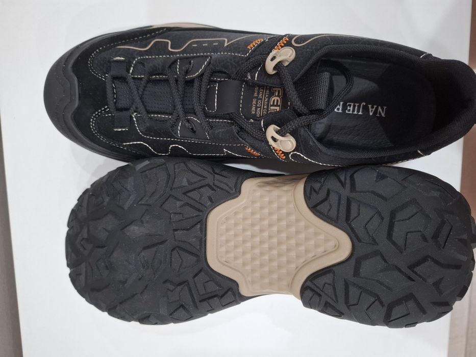 Продам. Обувь унисекс.