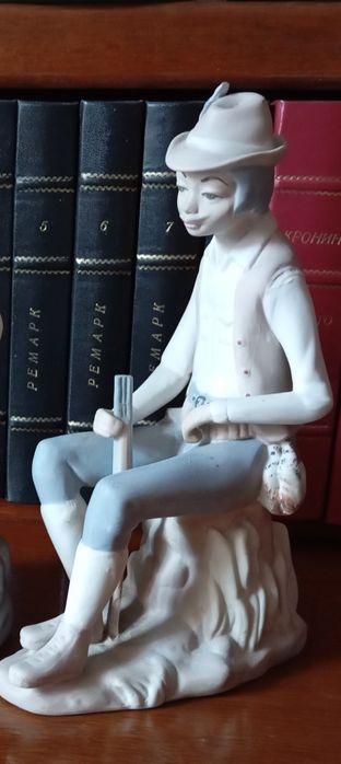 Две антикварни фигури