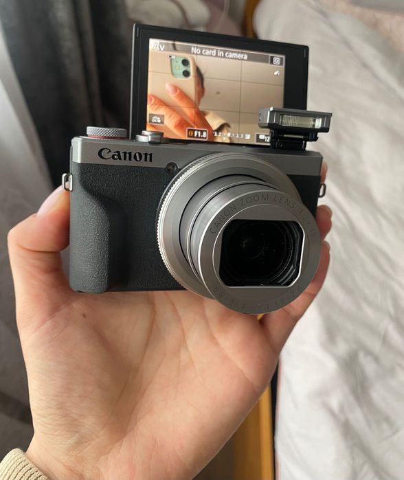 Canon G7X Mark III