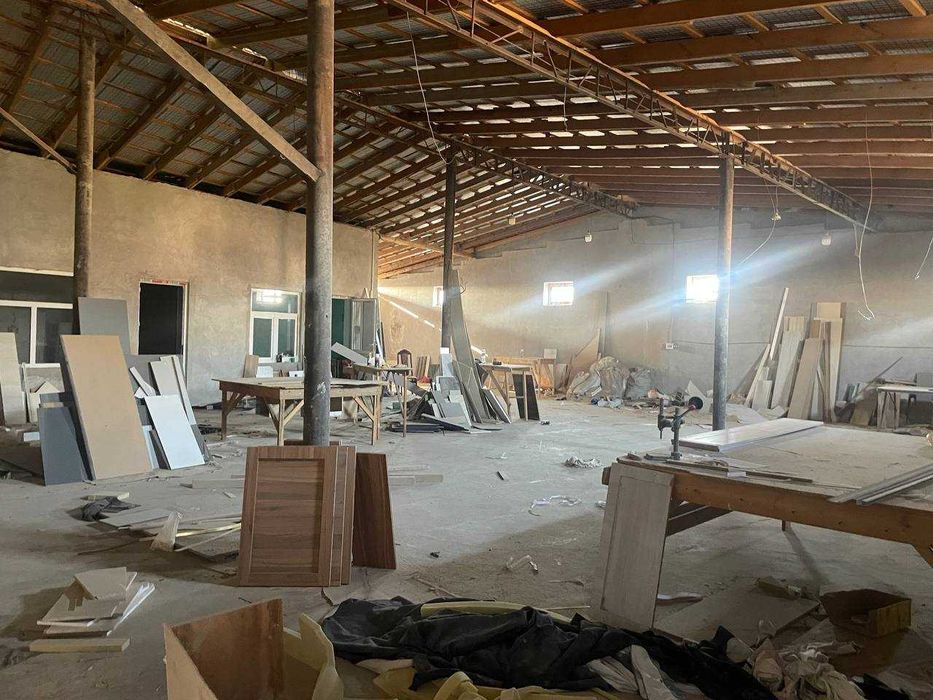 Tayyor tsex ofisi ichida sotiladi