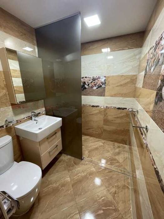 Продава се Тристаен апартамент в София, Връбница 1 - 85 кв.м за 2118 €/кв.м - Снимка #10