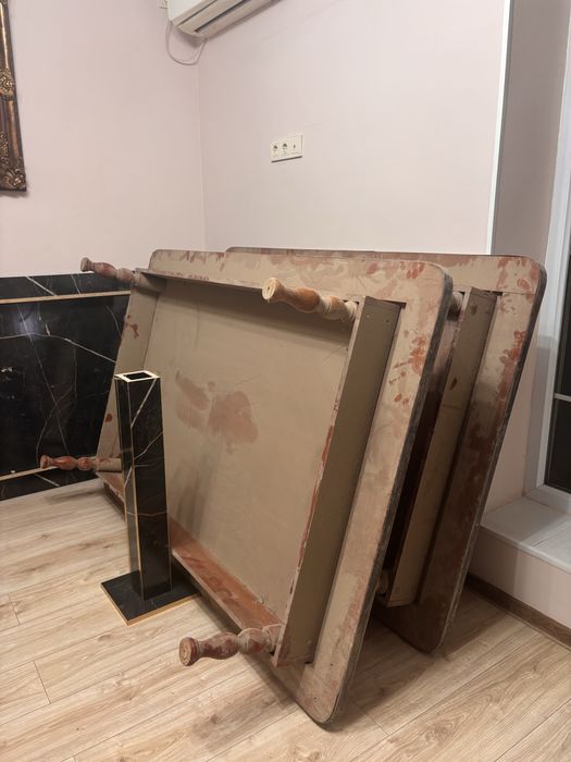 Большой качественный стол