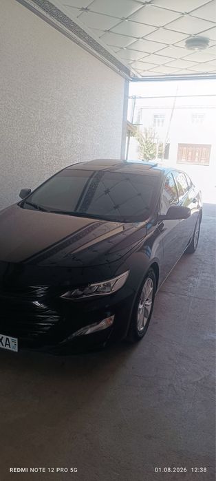 Malibu 2turbo. sotiladi.