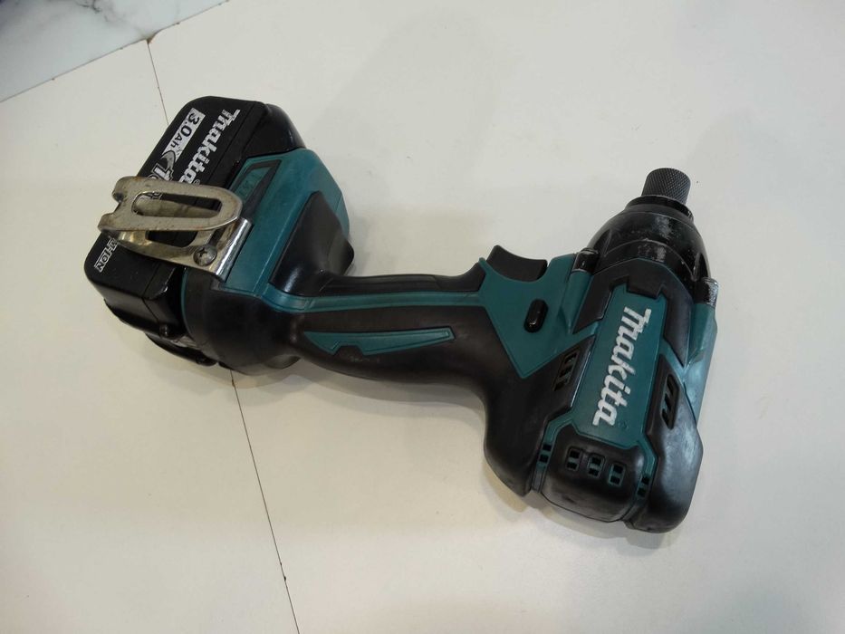 Makita DTD 129 - Акумулаторен импакт драйвер 160 Нм