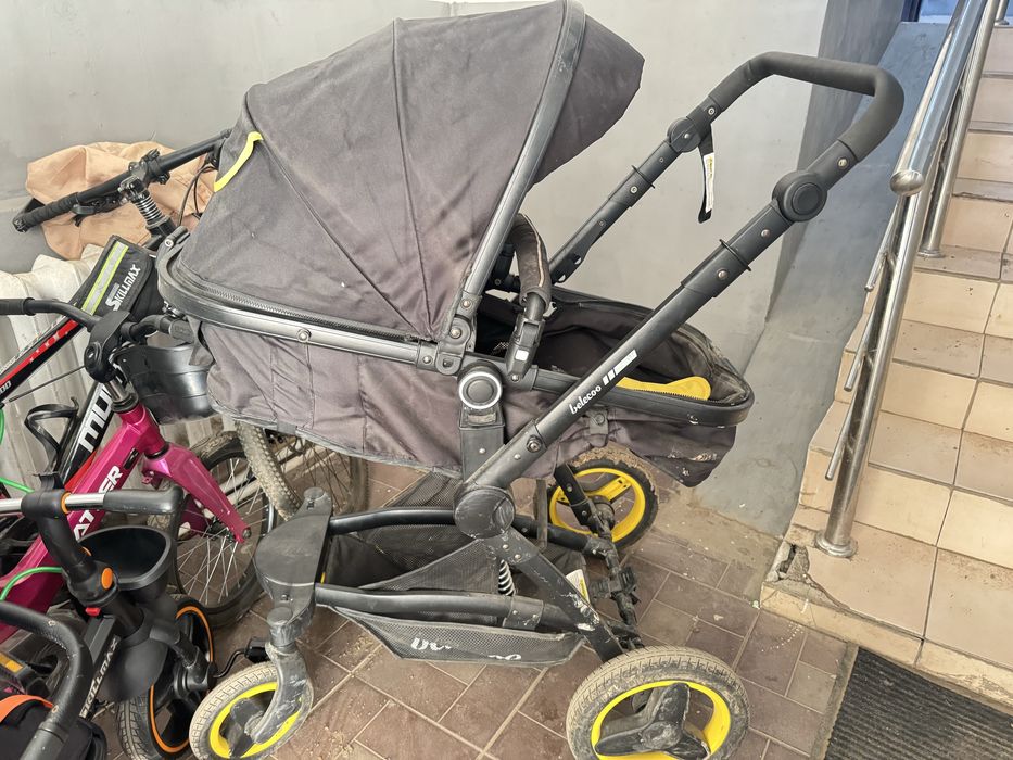 Проадм коляску срочно