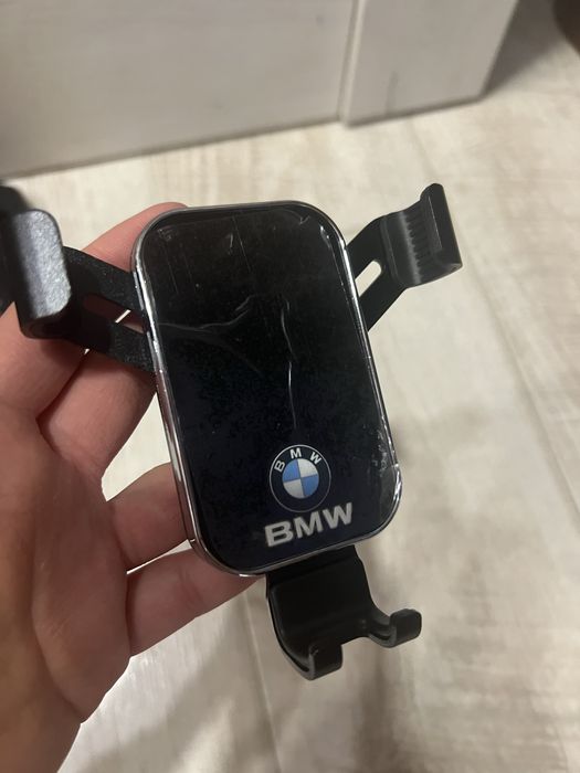 Поставка за телефон за кола