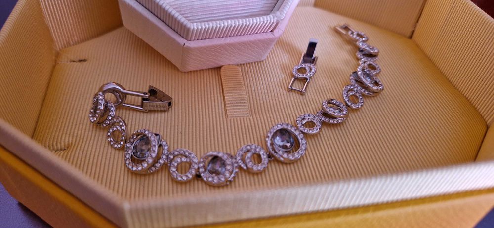 Bijuterii Swarovski