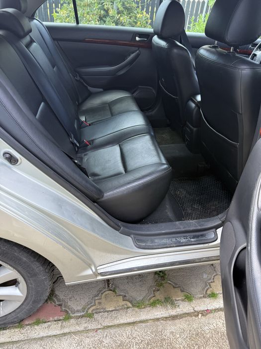 Vand toyota avensis